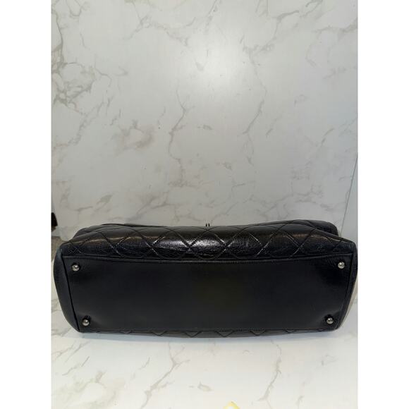 Chanel Glazed Calfskin Quilted Large Duo Color Tote in Black - Picture 8 of 8